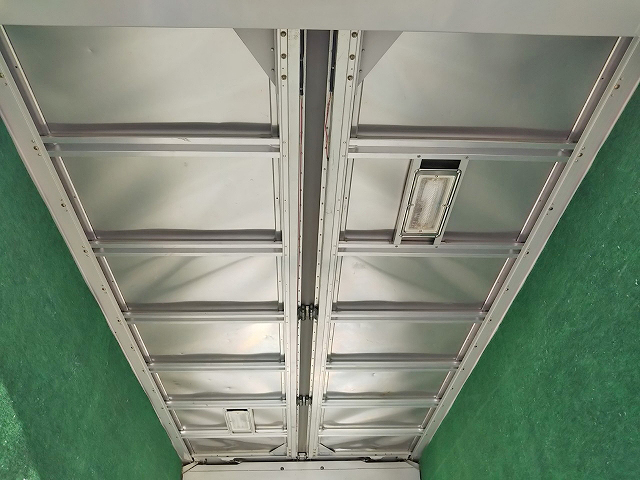 日野デュトロアルミウイング小型（2t・3t）[写真16]