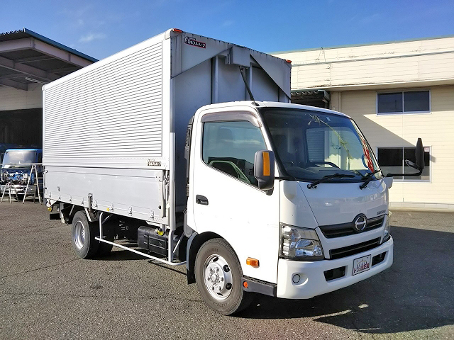 日野デュトロアルミウイング小型（2t・3t）[写真03]