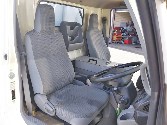 日野デュトロアルミウイング小型（2t・3t）[写真30]