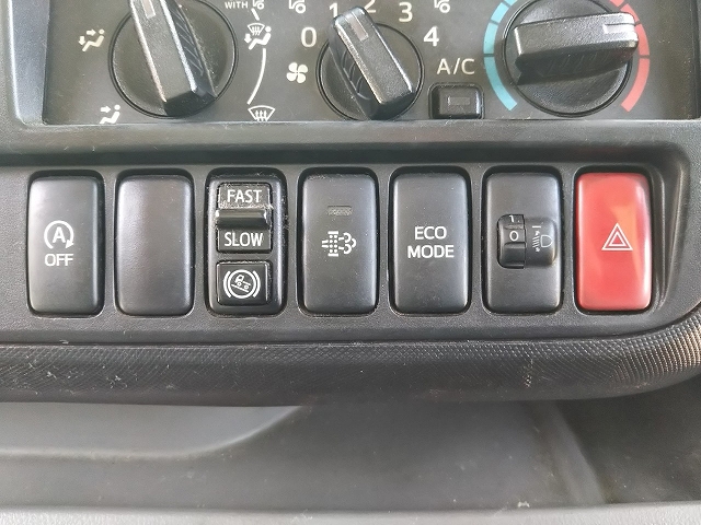 日野デュトロアルミウイング小型（2t・3t）[写真34]