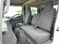 いすゞエルフダブルキャブ（Wキャブ）小型（2t・3t）[写真15]