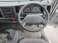 いすゞエルフダブルキャブ（Wキャブ）小型（2t・3t）[写真17]