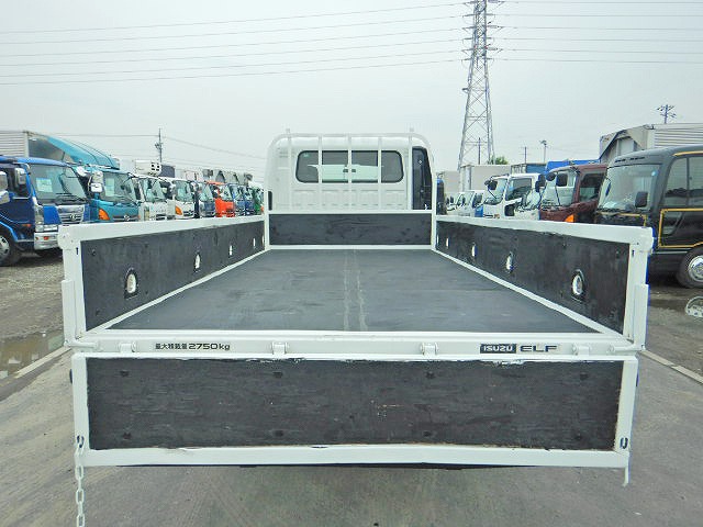いすゞエルフダブルキャブ（Wキャブ）小型（2t・3t）[写真09]