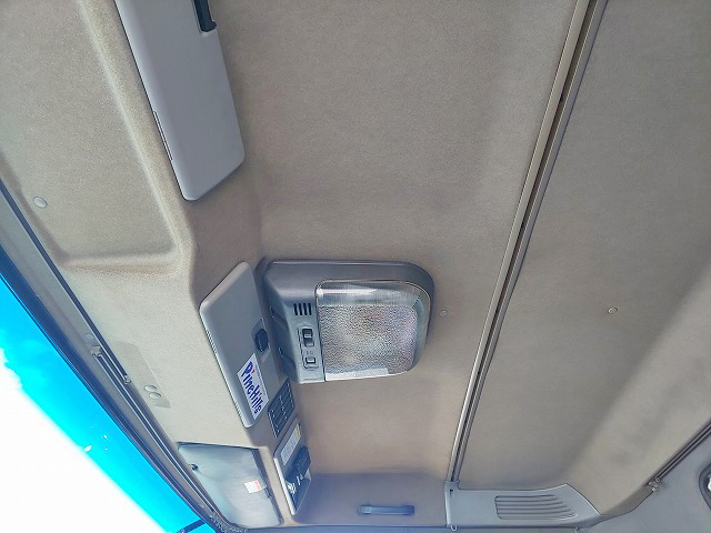 いすゞギガアルミブロック大型（10t）[写真33]