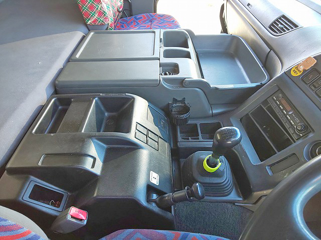 いすゞギガアルミブロック大型（10t）[写真35]