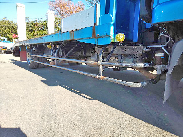 UDトラックスコンドル回送車中型（4t）[写真17]