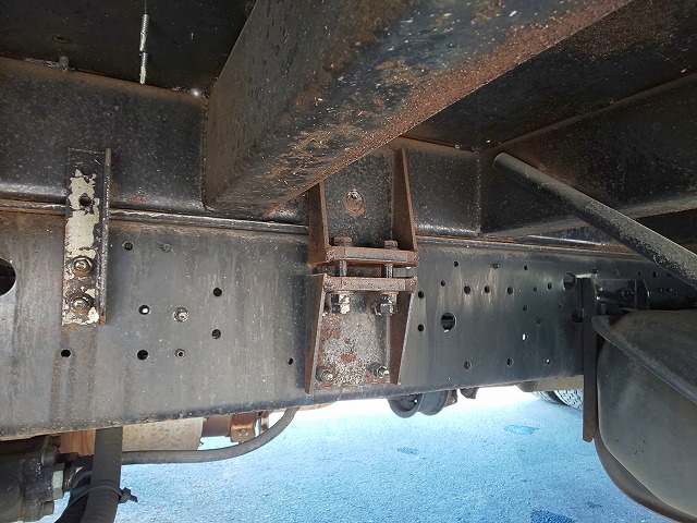 UDトラックスコンドル回送車中型（4t）[写真25]