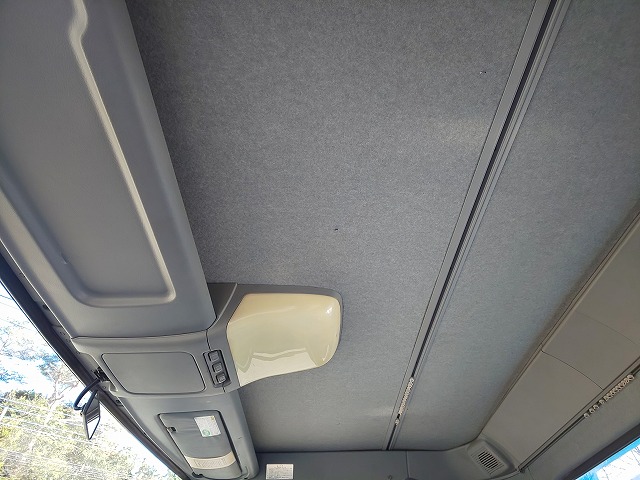 UDトラックスコンドル回送車中型（4t）[写真36]