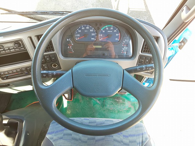 UDトラックスコンドル回送車中型（4t）[写真37]