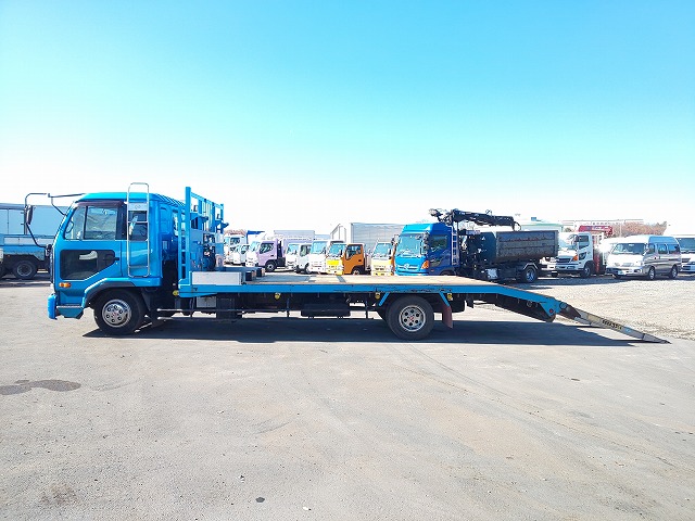 UDトラックスコンドル回送車中型（4t）[写真06]