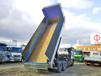 三菱ふそうスーパーグレートダンプ大型（10t）[写真06]