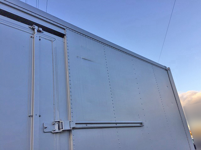 トヨタダイナアルミバン小型（2t・3t）[写真18]