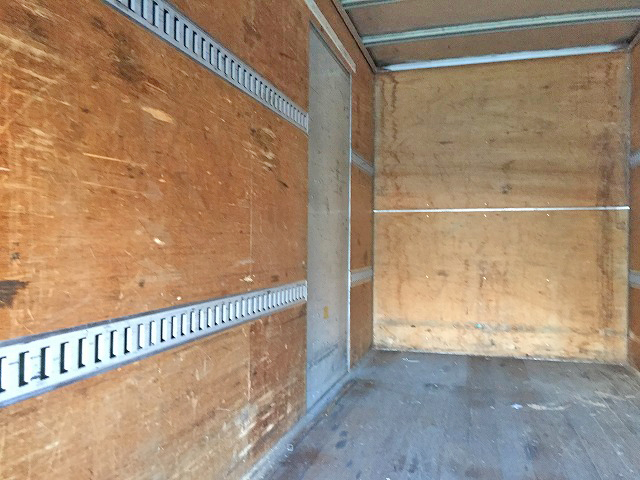 トヨタダイナアルミバン小型（2t・3t）[写真06]