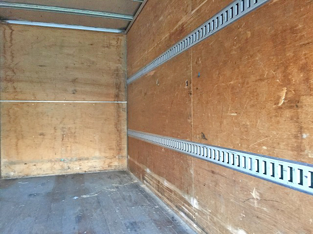 トヨタダイナアルミバン小型（2t・3t）[写真07]