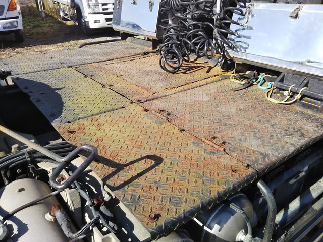 日野プロフィアトレーラーヘッド（トラクターヘッド）大型（10t）[写真10]