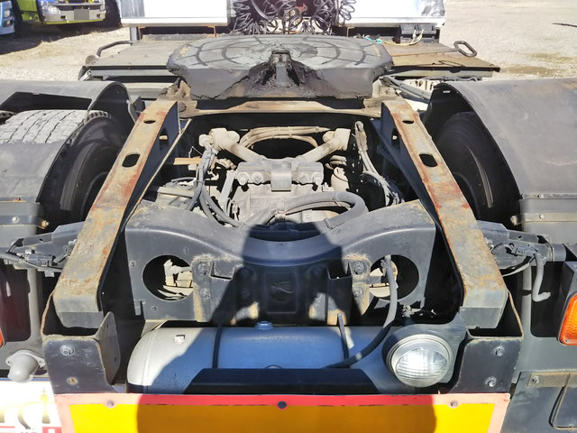 日野プロフィアトレーラーヘッド（トラクターヘッド）大型（10t）[写真11]