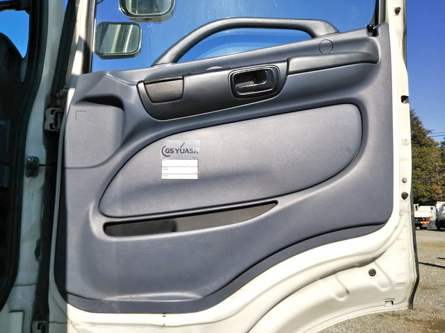 日野プロフィアトレーラーヘッド（トラクターヘッド）大型（10t）[写真27]