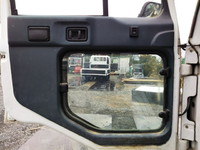 日産コンドルセルフローダー増トン（6t・8t）[写真23]