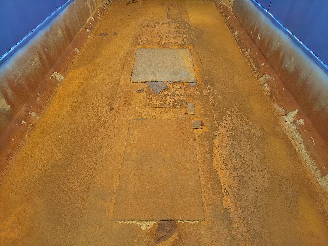 三菱ふそうスーパーグレート深ダンプ（土砂禁ダンプ）大型（10t）[写真14]