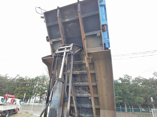 三菱ふそうスーパーグレート深ダンプ（土砂禁ダンプ）大型（10t）[写真16]