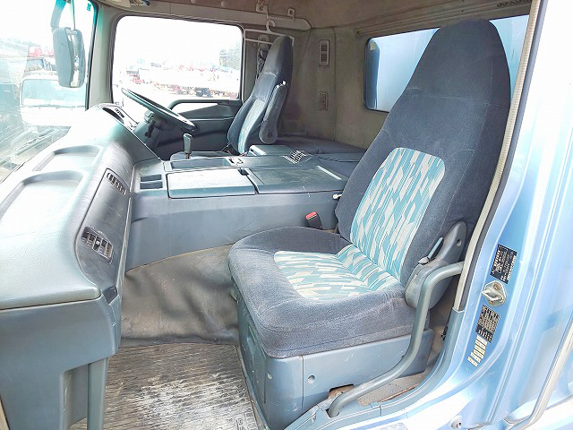 三菱ふそうスーパーグレート深ダンプ（土砂禁ダンプ）大型（10t）[写真30]