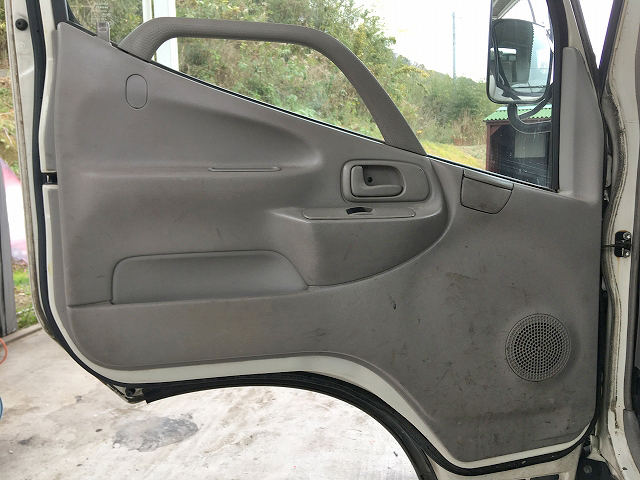 日野デュトロアームロール小型（2t・3t）[写真28]