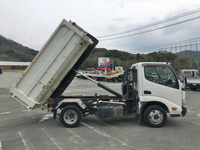 日野デュトロアームロール小型（2t・3t）[写真09]