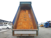 いすゞフォワードダンプ増トン（6t・8t）[写真12]