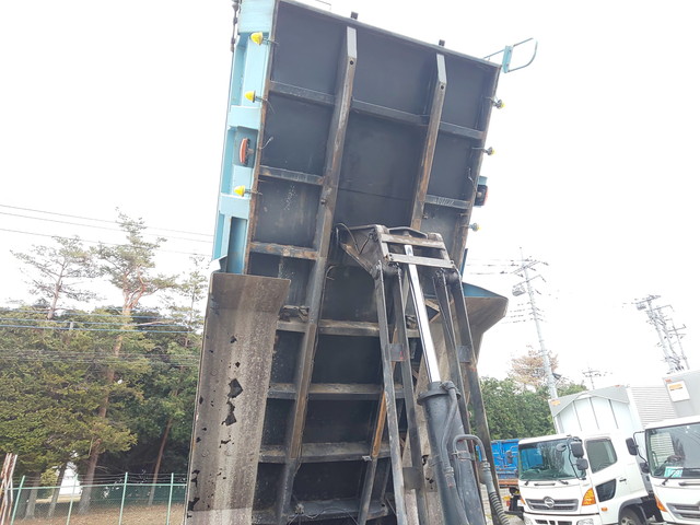 いすゞフォワードダンプ増トン（6t・8t）[写真16]