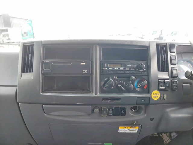 いすゞフォワードダンプ増トン（6t・8t）[写真39]