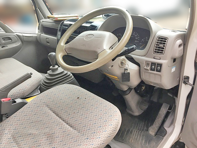 トヨタトヨエースダブルキャブ（Wキャブ）小型（2t・3t）[写真16]