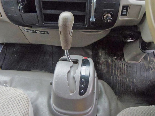 トヨタダイナアルミバン小型（2t・3t）[写真36]