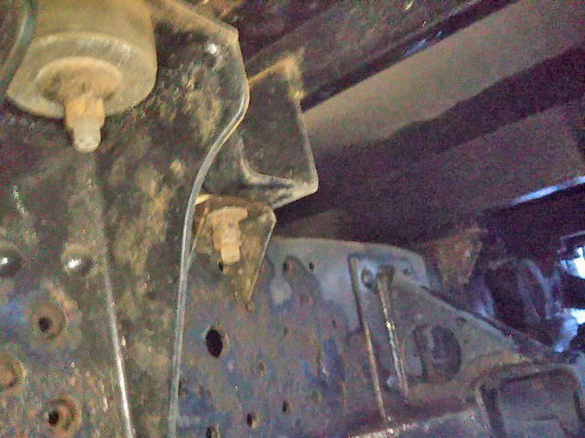 いすゞエルフダブルキャブ（Wキャブ）小型（2t・3t）[写真13]