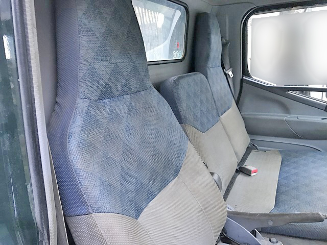 三菱ふそうキャンターダンプ小型（2t・3t）[写真17]