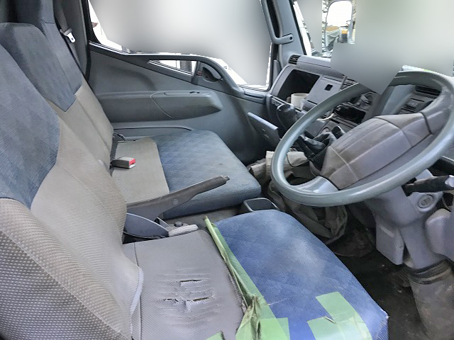 三菱ふそうキャンターダンプ小型（2t・3t）[写真19]