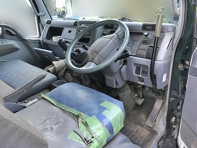 三菱ふそうキャンターダンプ小型（2t・3t）[写真20]