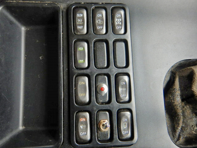 三菱ふそうスーパーグレート冷凍車（冷蔵車）大型（10t）[写真26]