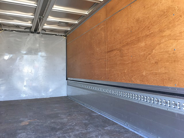 いすゞエルフアルミウイング小型（2t・3t）[写真14]