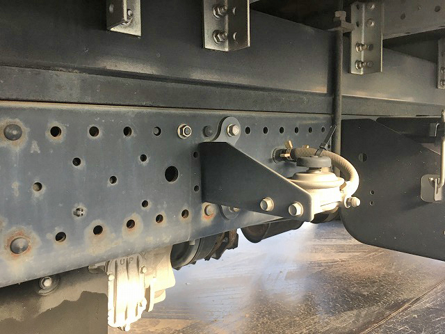 いすゞエルフアルミウイング小型（2t・3t）[写真28]