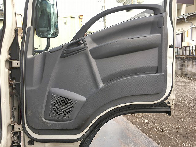 いすゞエルフアルミウイング小型（2t・3t）[写真32]