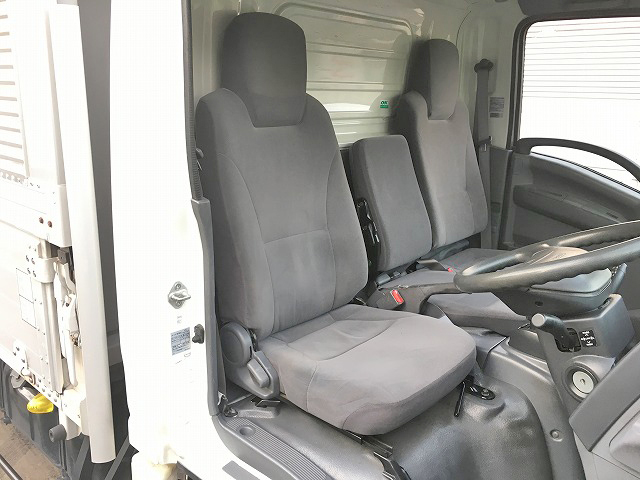 いすゞエルフアルミウイング小型（2t・3t）[写真33]