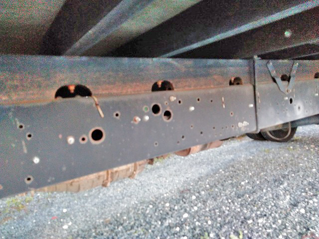 いすゞフォワード幌車中型（4t）[写真17]