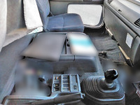 いすゞフォワード幌車中型（4t）[写真29]