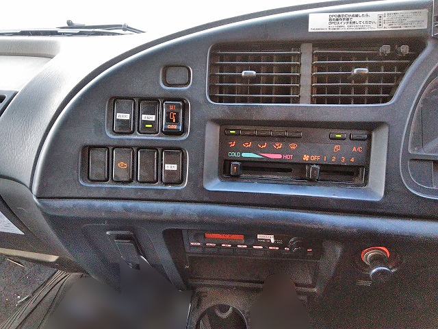 いすゞフォワード幌車中型（4t）[写真31]