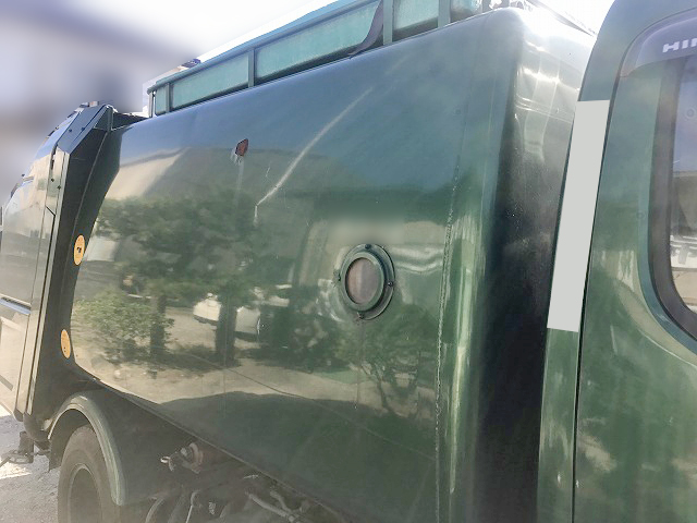 日野デュトロパッカー車（塵芥車）小型（2t・3t）[写真05]