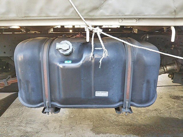 いすゞエルフ幌車小型（2t・3t）[写真20]