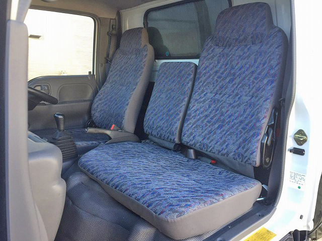 いすゞエルフ幌車小型（2t・3t）[写真34]