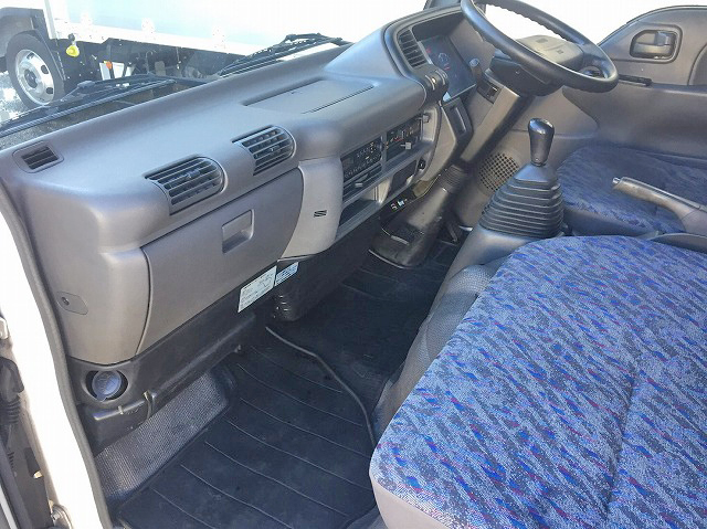 いすゞエルフ幌車小型（2t・3t）[写真35]