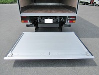 三菱ふそうキャンターアルミバン小型（2t・3t）[写真16]