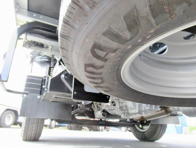 三菱ふそうキャンターアルミバン小型（2t・3t）[写真18]